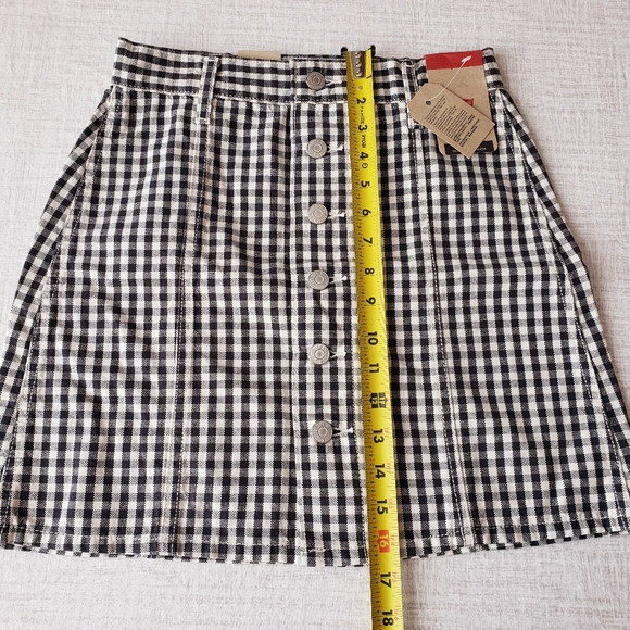 🆕️Levi's Plaid Checker Print Black Gray White Cotton A-Line Skirt SZ 25 - Picture 10 of 11